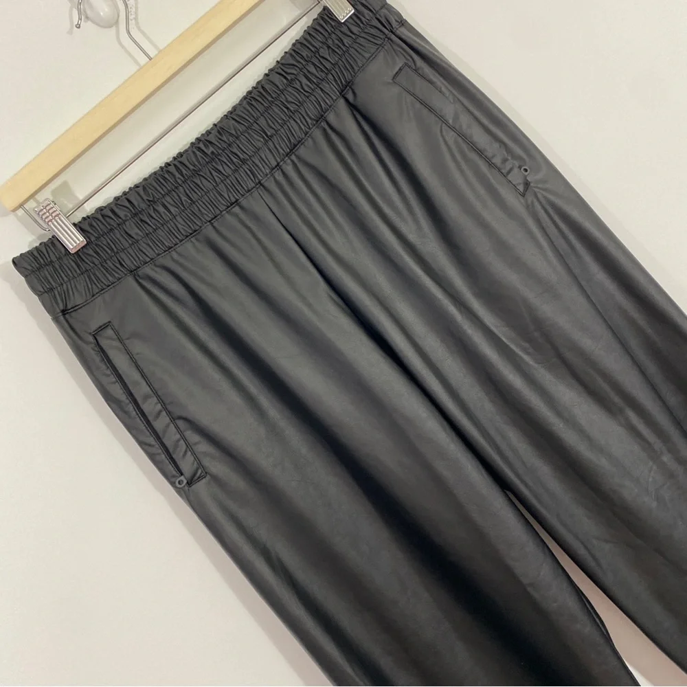 Aerie Offline Large Black‎ Wide Leg Pull on Vegan Leather Pants Elastic Waist - Picture 3 of 10